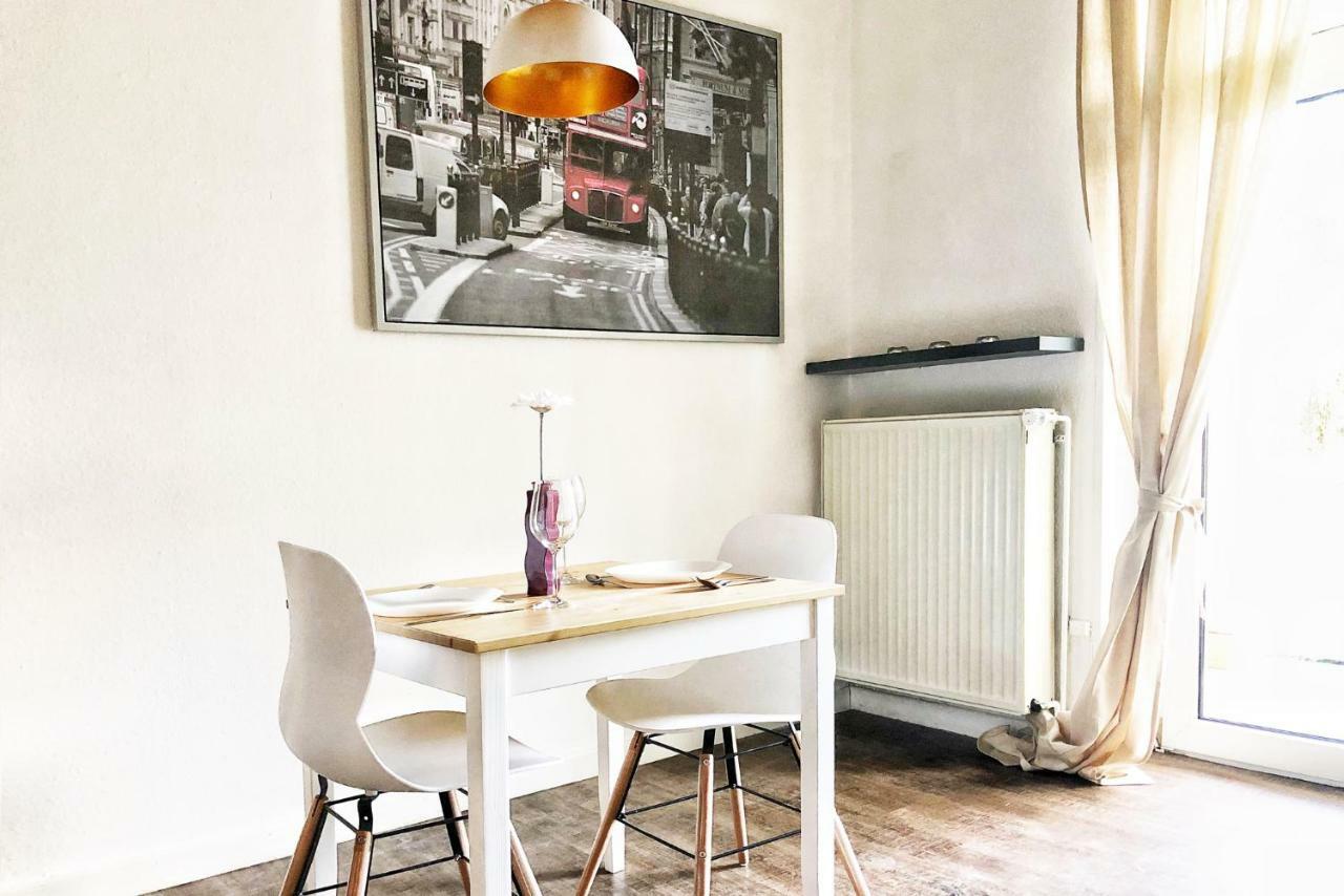 Wunderschoene Altbauwohnung Mit Flair In Wuppertal Exterior foto